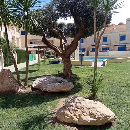 Apartamento En Los Nietos Con Piscina Comunitaria. Exterior photo
